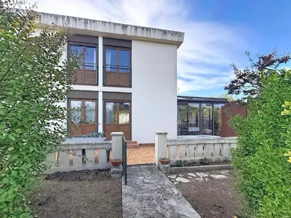 Maison 4 pièces 94 m²
