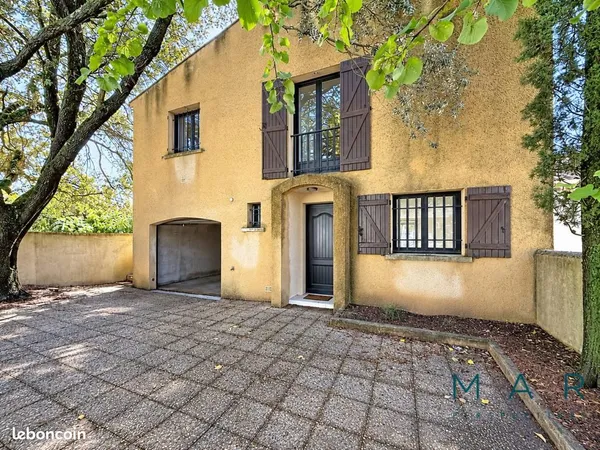 Maison 6 pièces 120 m²