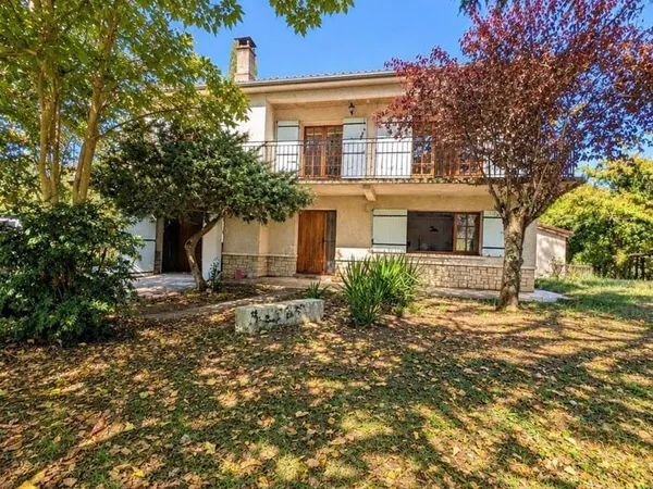 Maison 218 m² à fort potentiel près d'Agen
