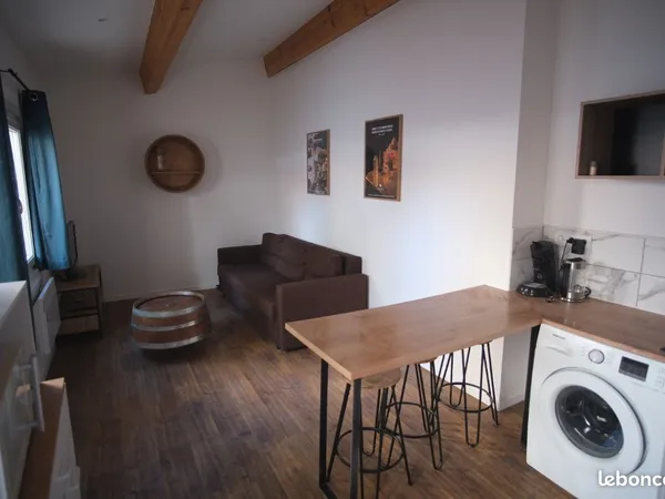 Location appartement T2 avec cour