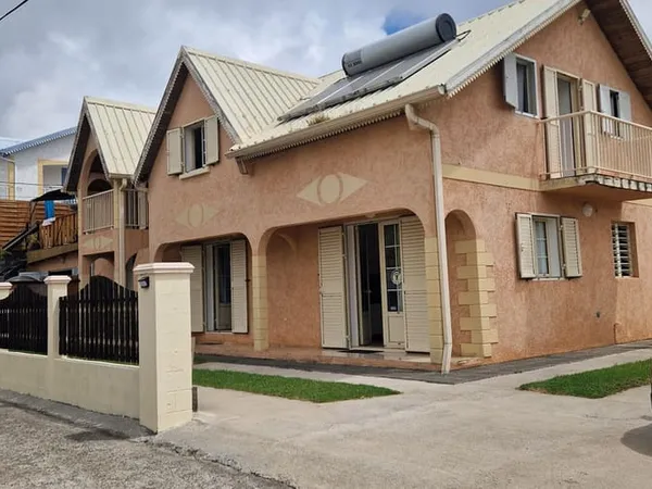 Maison 4 pièces 195 m²