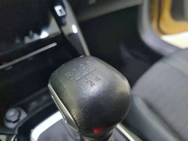 Peugeot 208 puretech 100 s&amp;s bvm6 — photo 77