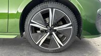 Peugeot 308 1.2 PureTech 130ch S&S GT EAT8 — photo 20