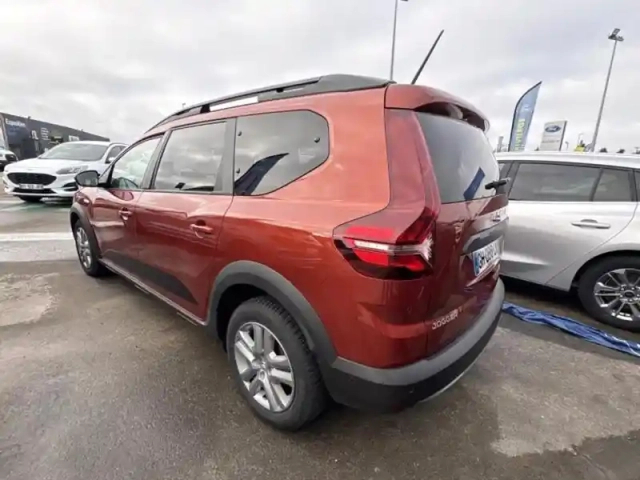 Dacia Jogger 1.0 tce 110 ch confort 7 places — photo 7