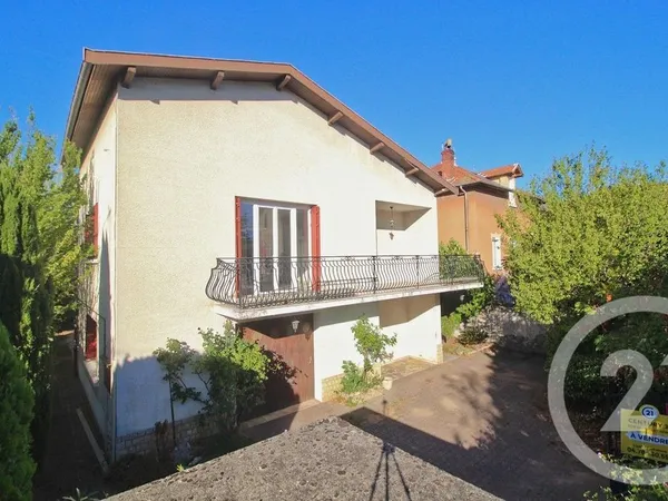 Maison 8 pièces 237 m²