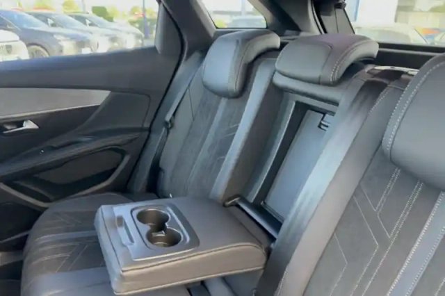 Peugeot 3008 puretech 130ch s&amp;s eat8 — photo 26