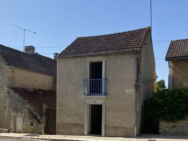 Maison à JOUX LA VILLE et de L'ISLE SUR SEREIN