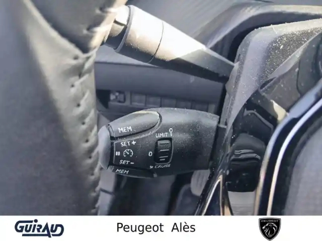 Peugeot 208 puretech 75 s&amp;s bvm5 — photo 19