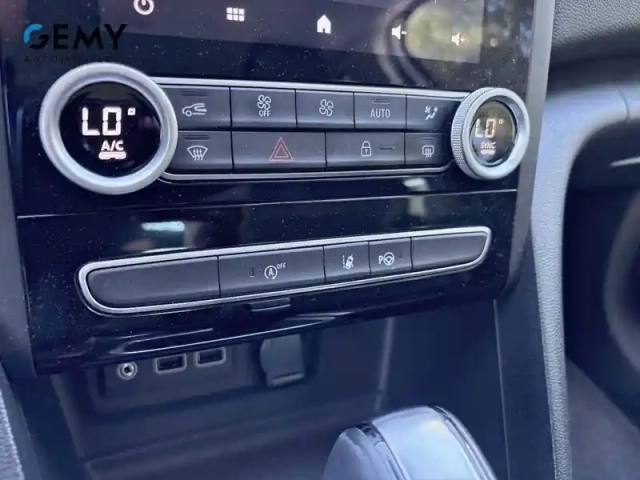 Renault Megane mégane iv berline blue dci 115 edc - 20 — photo 20