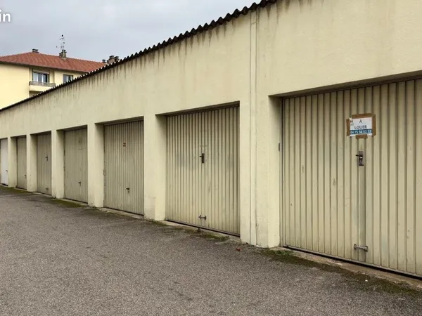 Garage 14 m² Valence