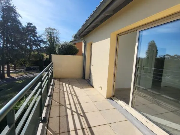 T3 GREZIEU LA VARENNE