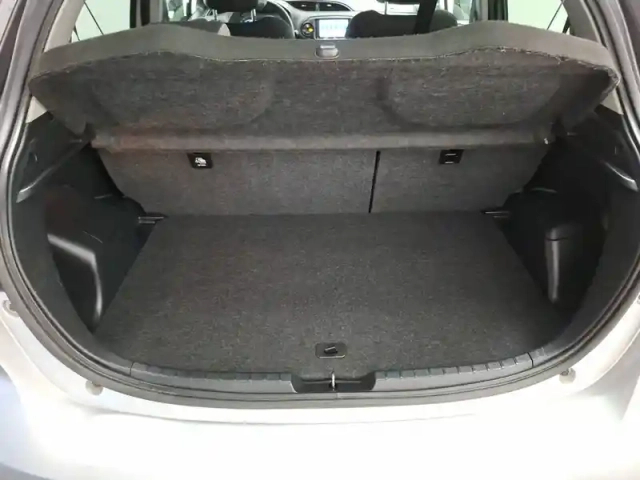 Toyota Yaris 110 vvt-i — photo 9