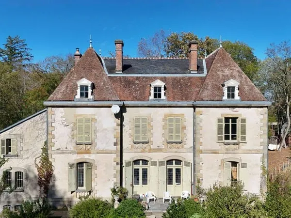 Maison 10 pièces 358 m²