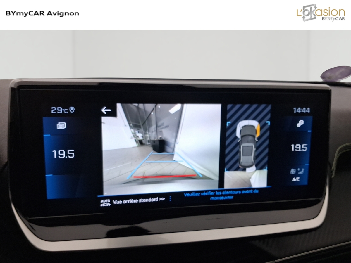 Peugeot 2008 PureTech 130 S&amp;S EAT8 — photo 14
