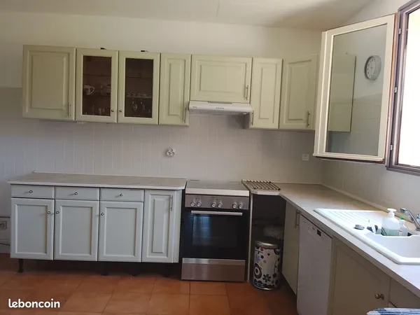 Appartement T4 à louer 133m2