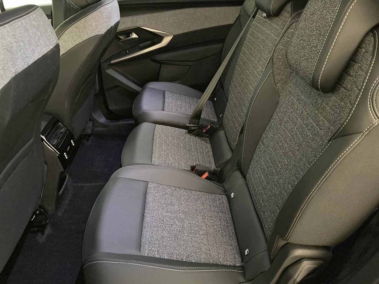 Peugeot 5008 hybrid 145 ch e-dcs6 allure — photo 10