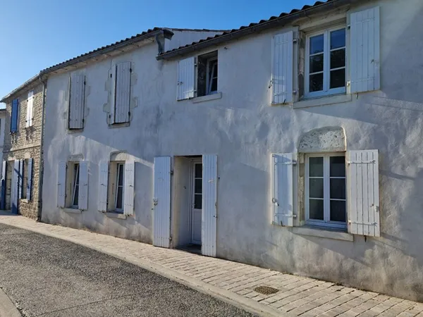 Maison Saint Pierre d Oleron 9 pièces 166,70 m² hab.