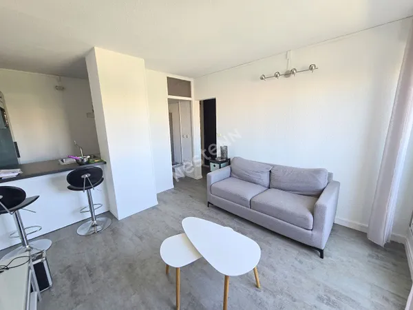 Appartement Toulouse T2 meublé 35.56 m2 Saint Agne dernier étage avec place de parking et balcon