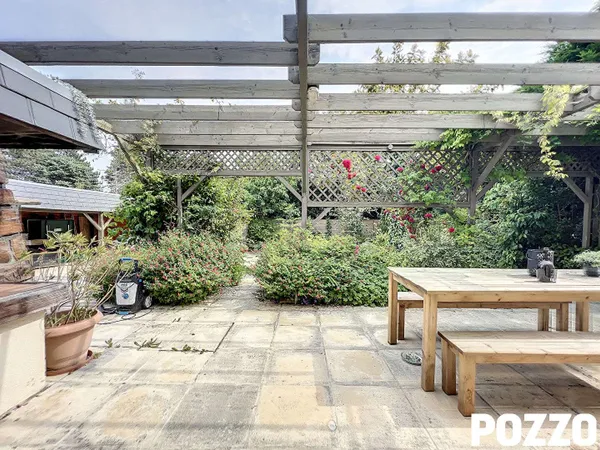 Immeuble 10 pièces 241 m²