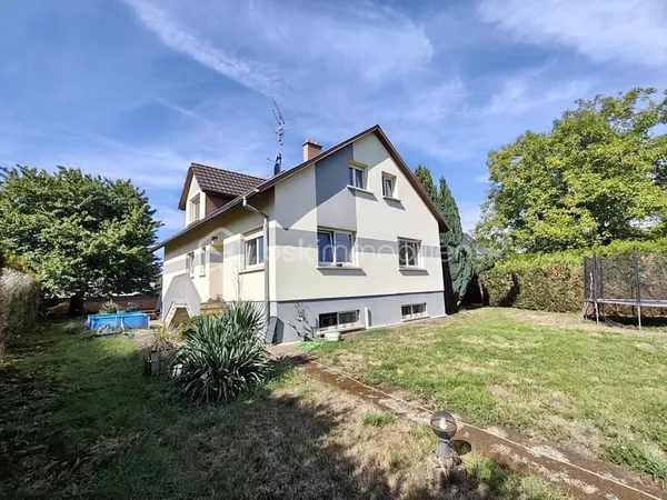 Maison individuelle 184 m² - 5 chambres - Double garage - Dépendance - Terrain 11 ares