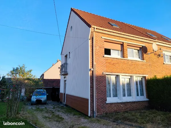 Maison semi mitoyenne