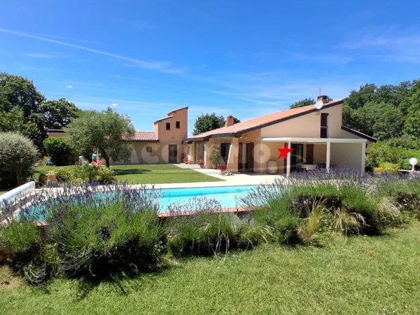 Maison 7 pièces 140 m²