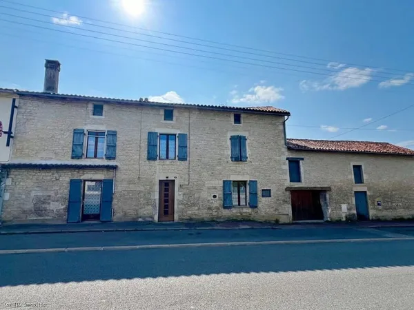 Grande Maison de Ville avec Garage