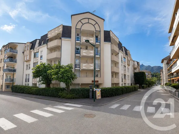 Appartement 4 pièces 82 m²