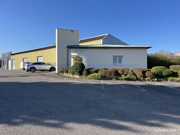 Bureaux 710 m² Ville-en-Vermois