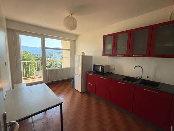 Appartement 3 pièces à vendre à Cognin - Dernier étage avec vue montagne