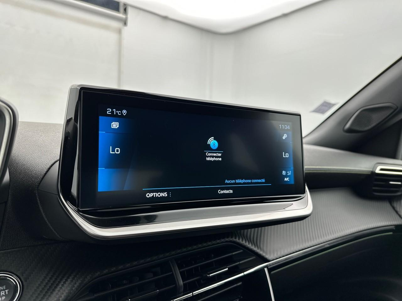 Peugeot 2008 puretech 130 s&s eat8 gt — photo 24
