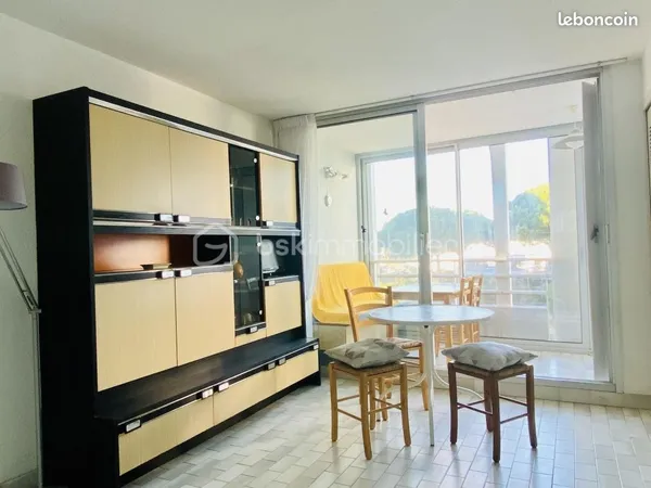 Studio 1 pièce 21 m²