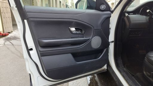 Land Rover Range Rover Evoque 2.0 TD4 180 AWD BVA9 - SE – 2016 – 101881 km – Diesel – Boîte Automatique — photo 33
