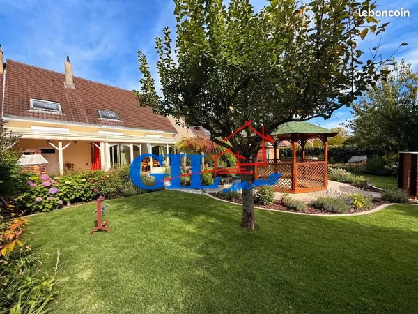 Maison 7 pièces 136 m²