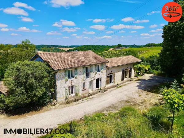 PROPRIÉTÉ EN PIERRE