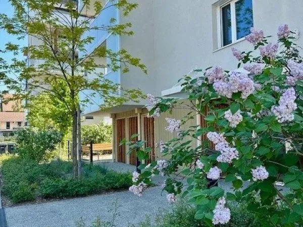 T2 lumineux avec terrasse de 17 m2 et garage