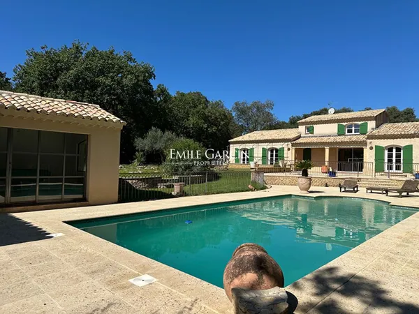 À Vendre - Belle maison traditionnelle à 10 minutes d'Uzès
