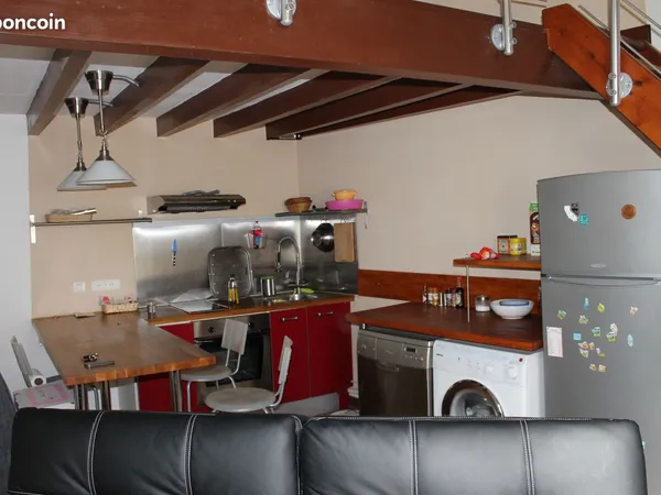 Appartement T1 Bis 1er et dernier étage - 36 m2 - Quartier Saint-Bruno / Saint-Victor