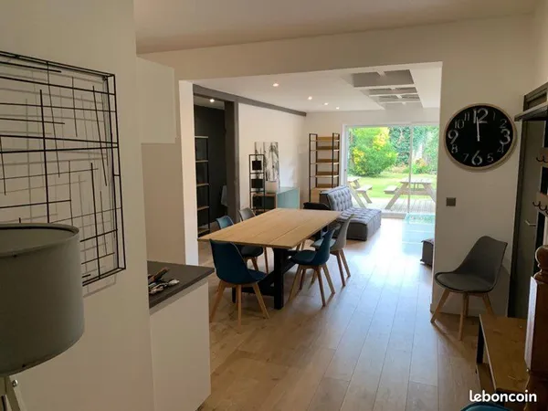 Chambre 23 m2 sdd et wc individuels / coloc