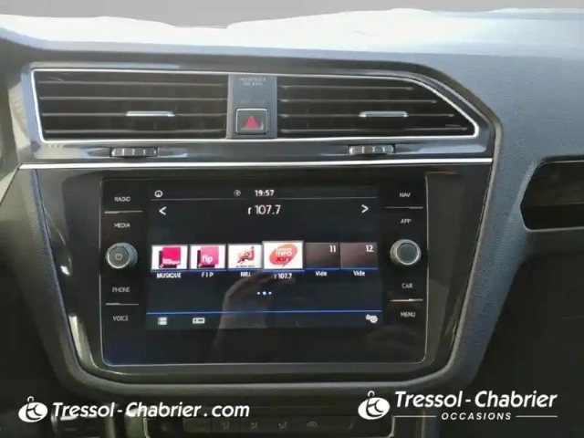 Volkswagen Tiguan 1.4 tsi act 150 bmt dsg6 sound — photo 11