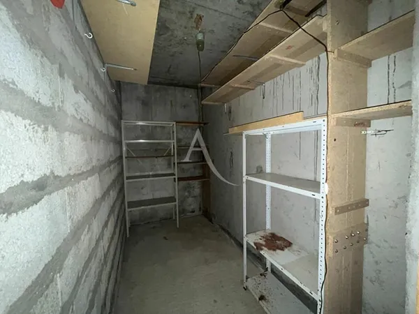 Stockage Vente Saint-Hilaire-de-Riez  5m² 5500€