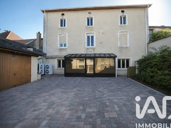 Maison 12 pièces 400 m²
