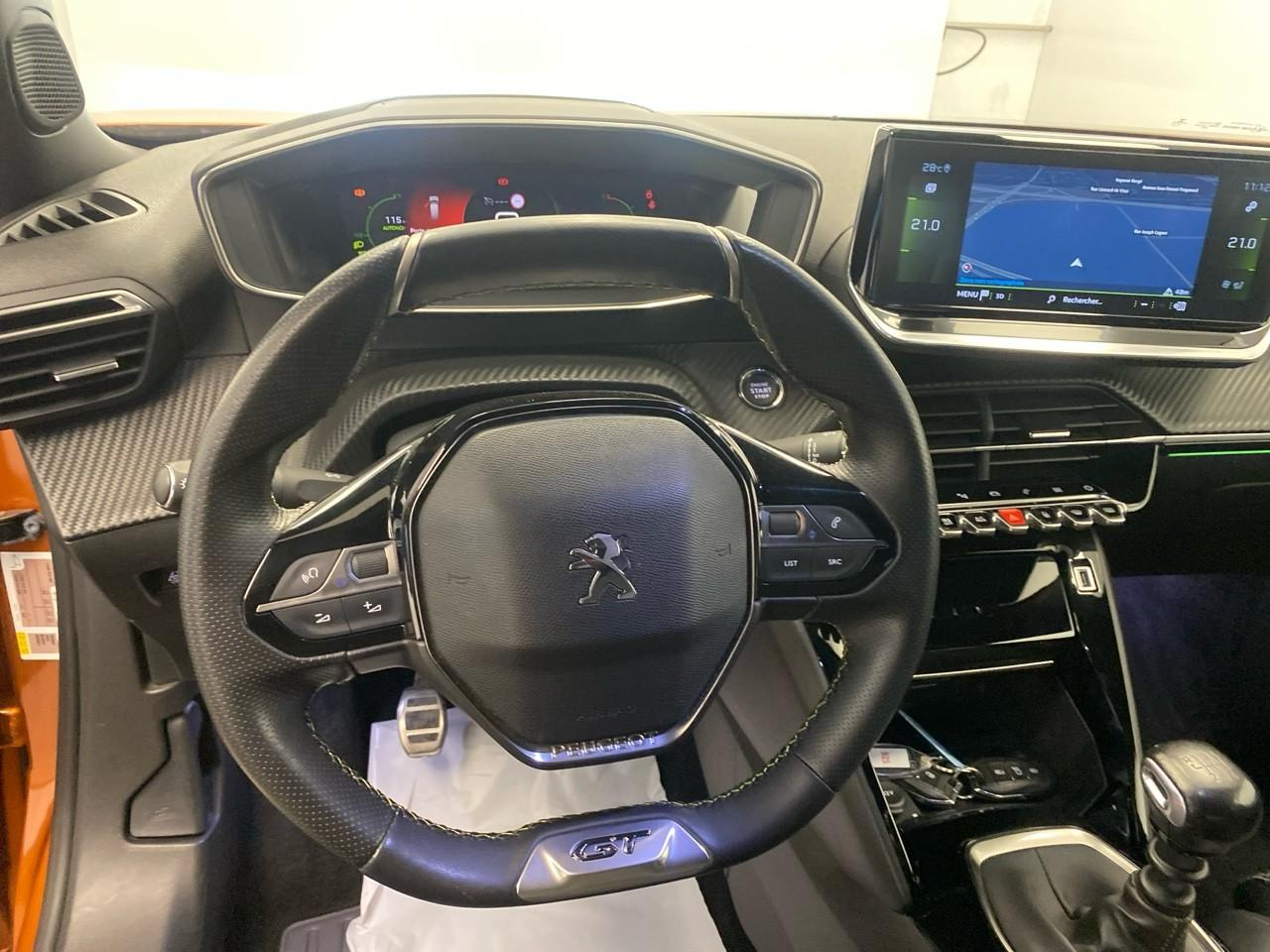 Peugeot 2008 puretech 130 s&s bvm6 gt line — photo 12