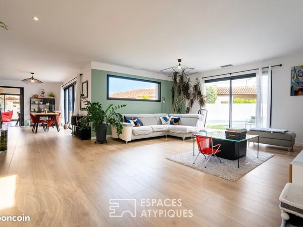 Villa 6 pièces 200 m²