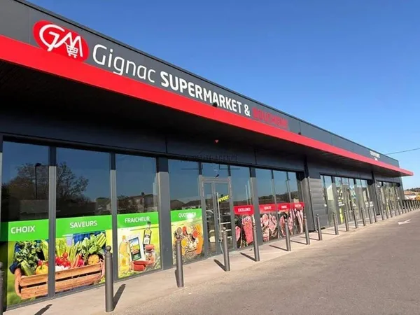 Local commercial 1 pièce 230 m²
