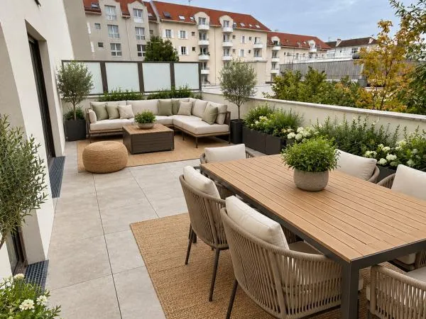 ** EXCEPTIONNEL 4 PIÈCES AVEC TERRASSE DE 35 M² DANS UN CADRE DE VIE PRIVILÉGIÉ ! **