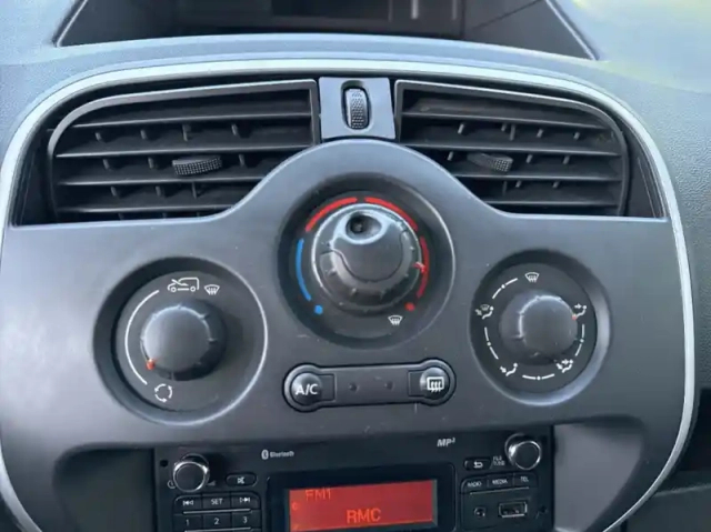 Renault Kangoo fourgonnette 1.5 dci 75ch grand confort — photo 5