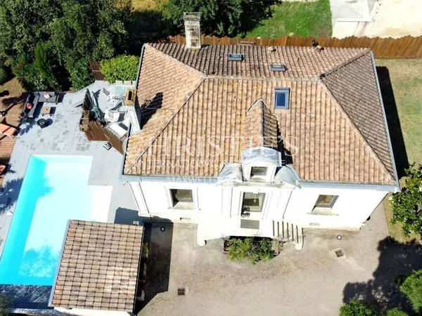 Maison 6 pièces 140 m²
