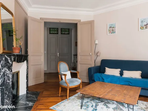 Appartement ancien de 156 m² Bourges — Hyper-centre