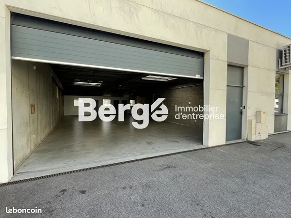 Local industriel 287 m²